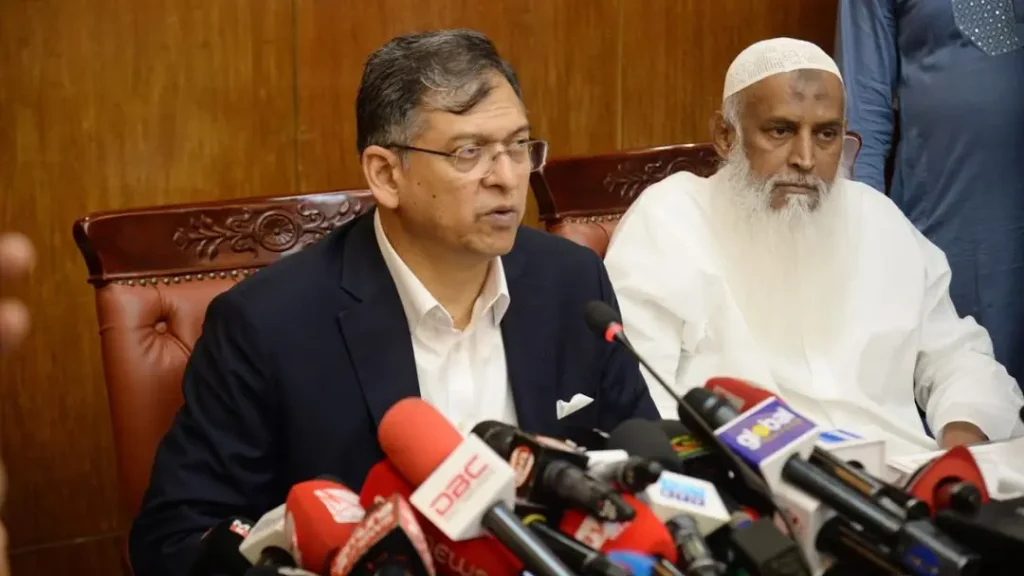 ঈদে পশুর হাটে চাঁদাবাজি বন্ধে হটলাইন চালু করা হবে : স্বরাষ্ট্রমন্ত্রী