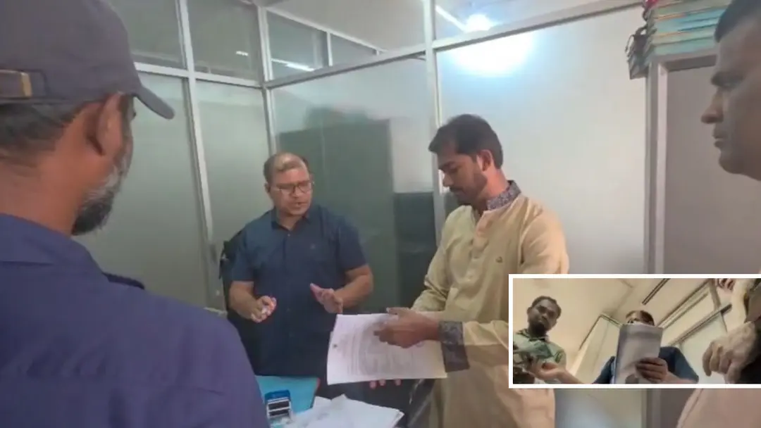 প্রতিমন্ত্রীর নির্দেশে কল্যাণ বোর্ড ও ব্যাংকের ৩ কর্মচারী বরখাস্ত