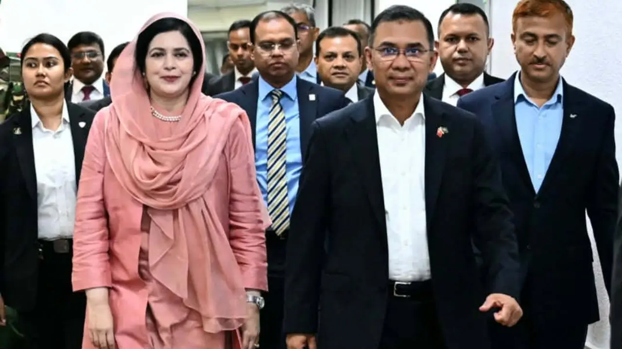 দেশে পৌঁছেছেন প্রধানমন্ত্রী