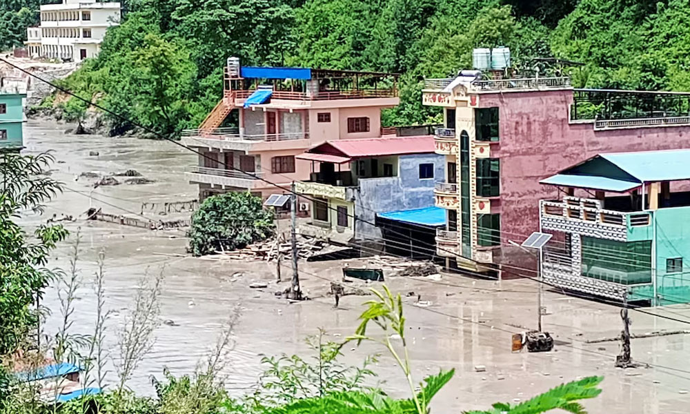 নেপালে ভয়াবহ বন্যায় মৃতের সংখ্যা বেড়ে ১৬২, নিখোঁজ শত শত পর্যটক নেপালে ভয়াবহ বন্যায় মৃতের সংখ্যা বেড়ে ১৬২, নিখোঁজ শত শত পর্যটক
