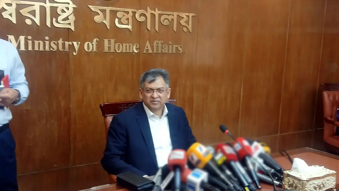 নৈতিক অবক্ষয় ঠেকাতে হবে: স্বরাষ্ট্রমন্ত্রী